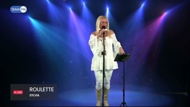 Sylvia Smit – These Boots Are Made For Walking (live Roulette 3 Team FM ) – Roulette Game Videos