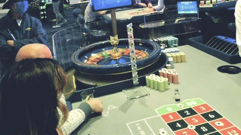 Live Roulette at Fontainebleau Las Vegas | $600 Buyin | Casino Tour + Bubble craps – Roulette Game Videos